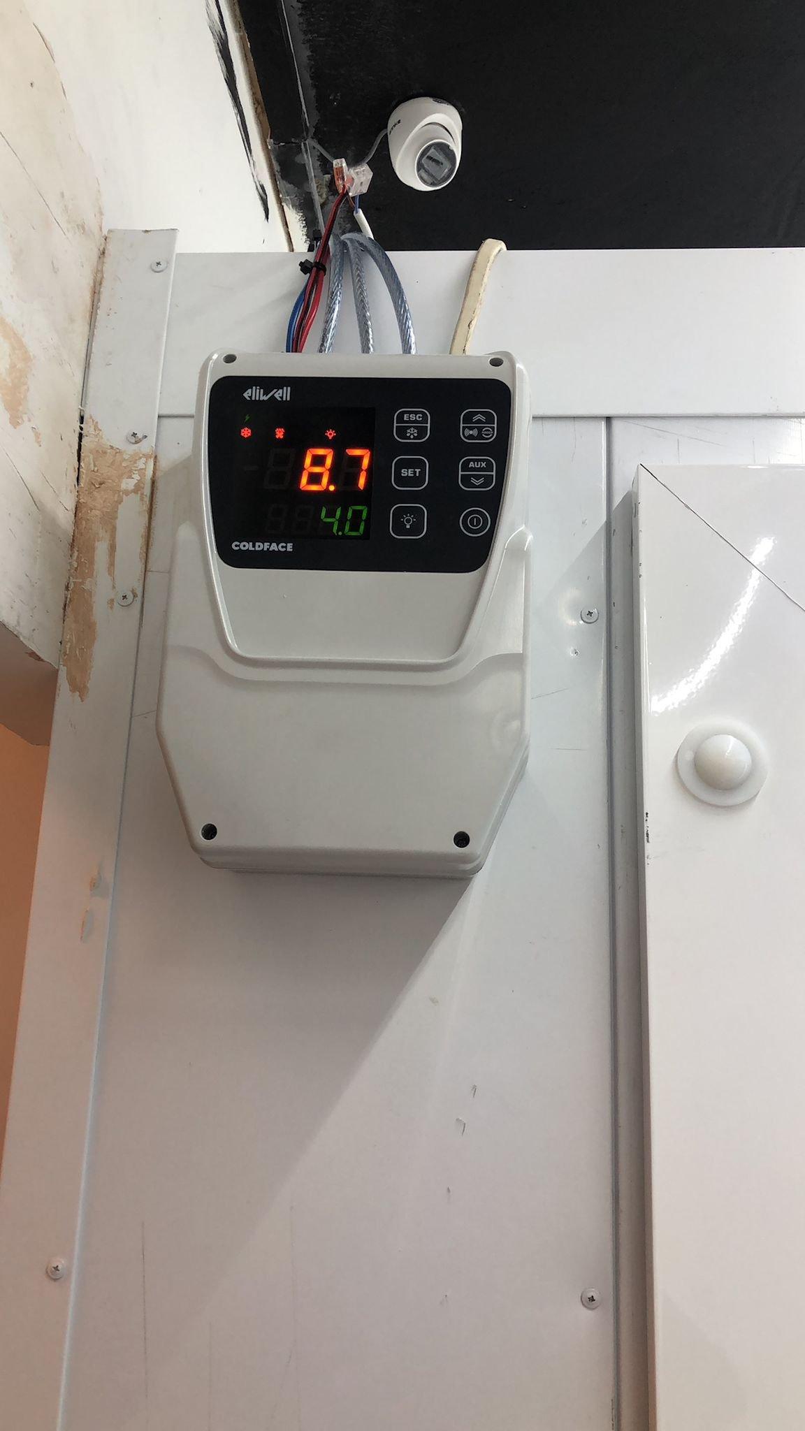 Eliwell Coldface digital temperature controller installed